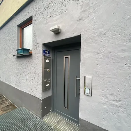Gangsteig Apartment Grodig